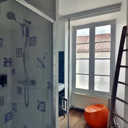 Le25 Parahotellerie Hotel Montbron